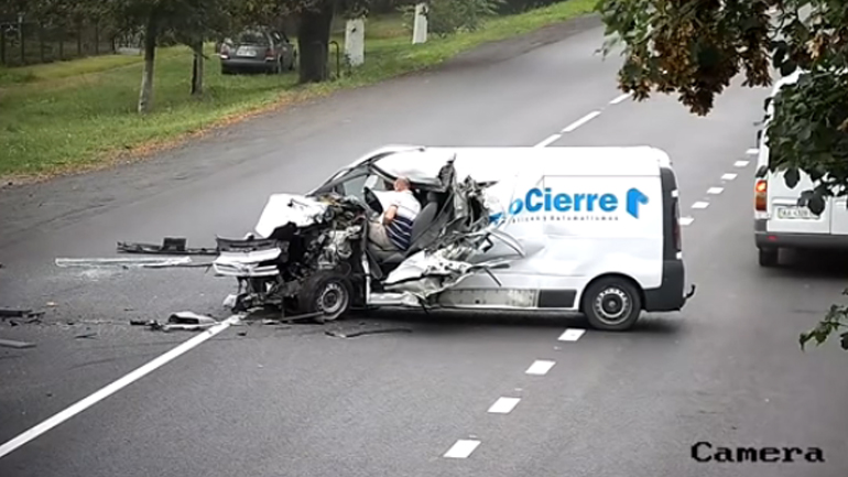 Δεν έπαθε ούτε γρατζουνιά!